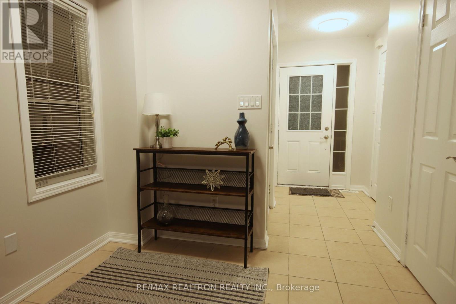 70 Commonwealth Road, Barrie, Ontario  L4M 0C9 - Photo 11 - S12883710