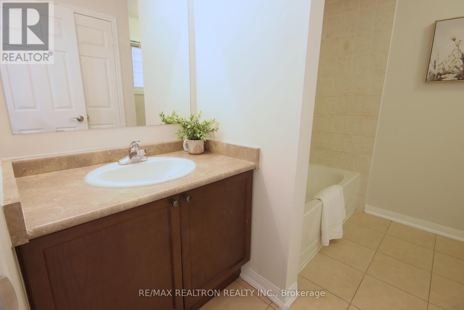 70 Commonwealth Road, Barrie, Ontario  L4M 0C9 - Photo 32 - S12883710