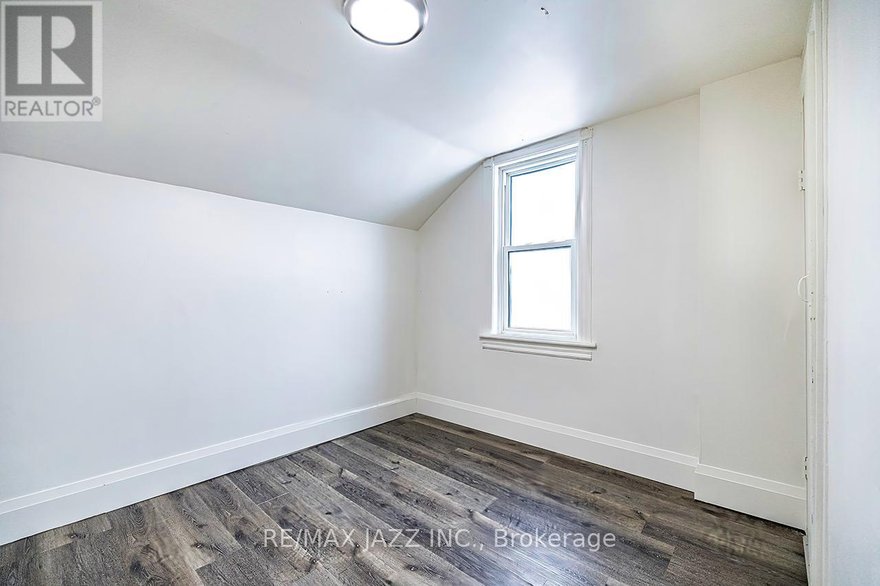 548 Front Street, Oshawa, Ontario  L1H 4V3 - Photo 13 - E12884074