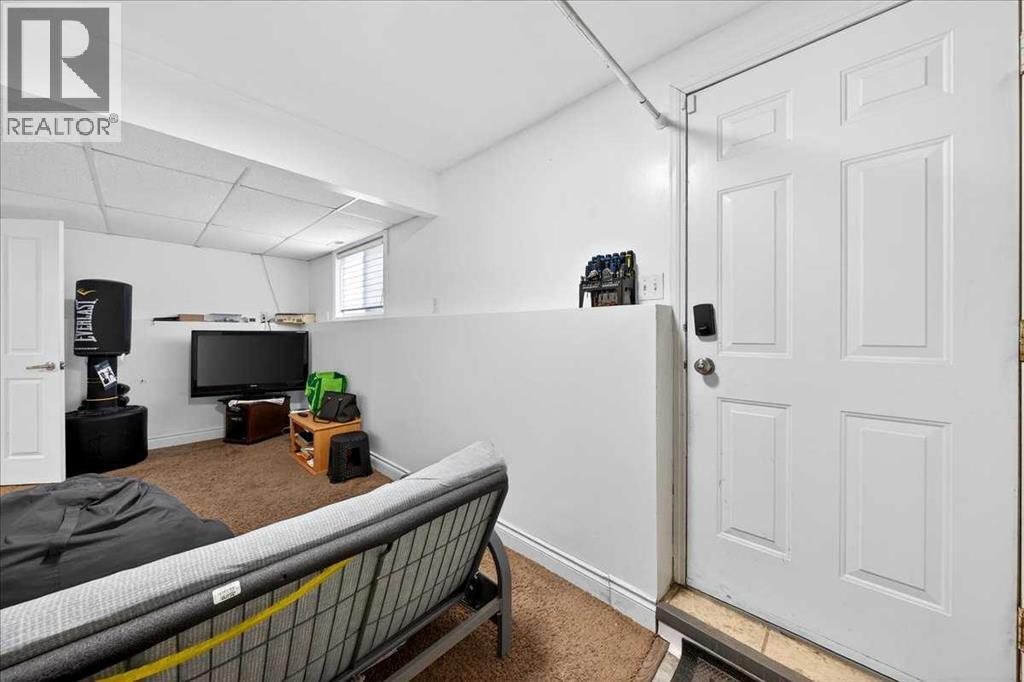 246 Martinvalley Mews Ne, Calgary, Alberta  T3J 4W3 - Photo 31 - A2291059