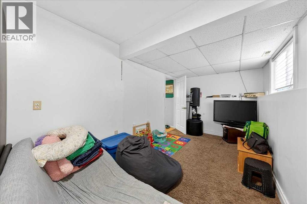 246 Martinvalley Mews Ne, Calgary, Alberta  T3J 4W3 - Photo 32 - A2291059