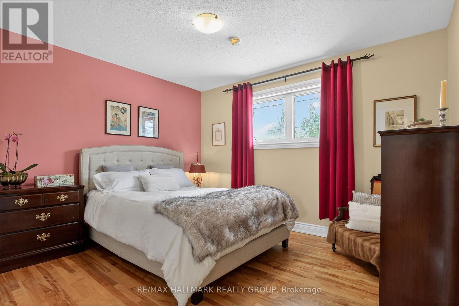 2401 Magnus Avenue, Ottawa, Ontario  K1G 1J7 - Photo 17 - X12884274