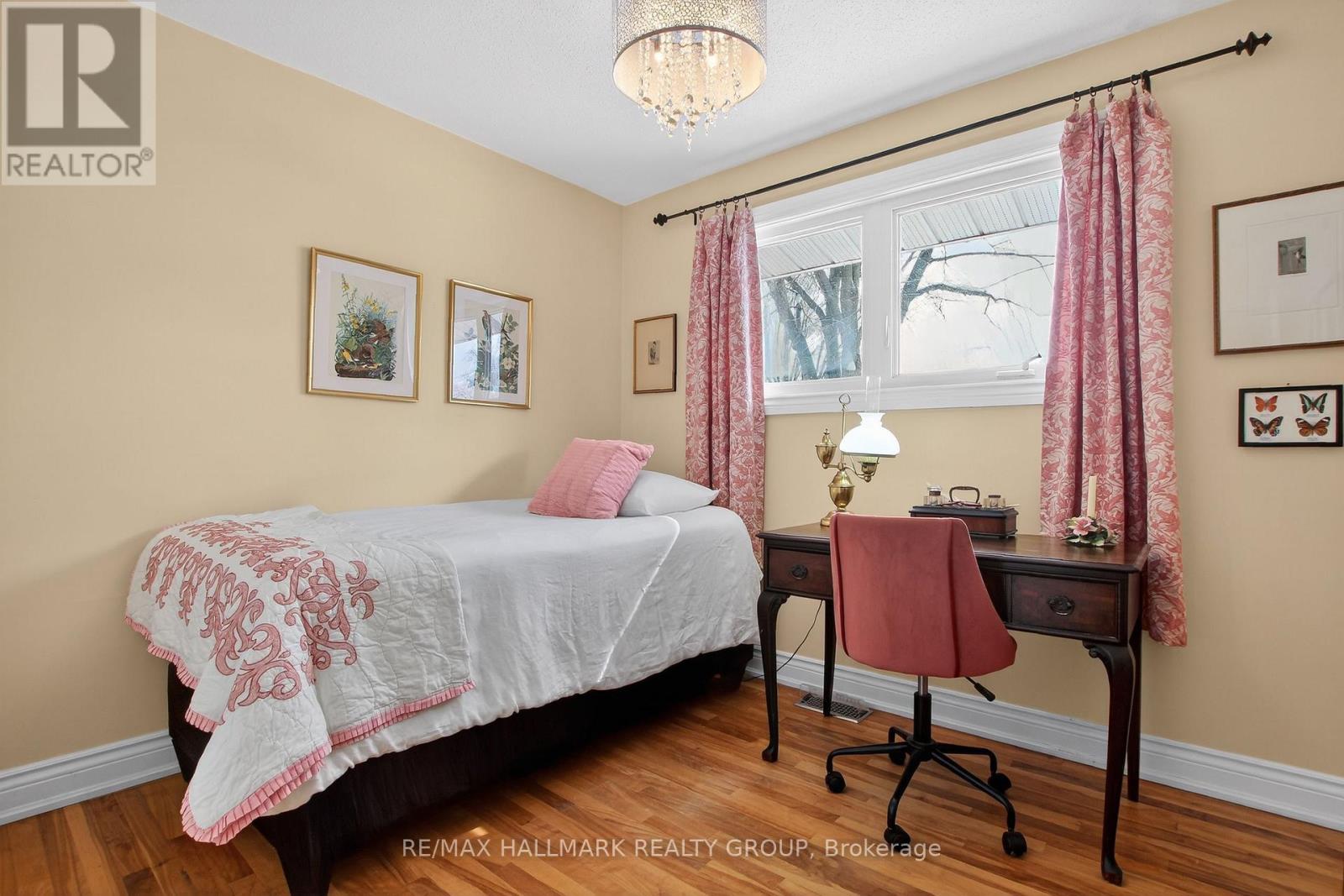 2401 Magnus Avenue, Ottawa, Ontario  K1G 1J7 - Photo 23 - X12884274