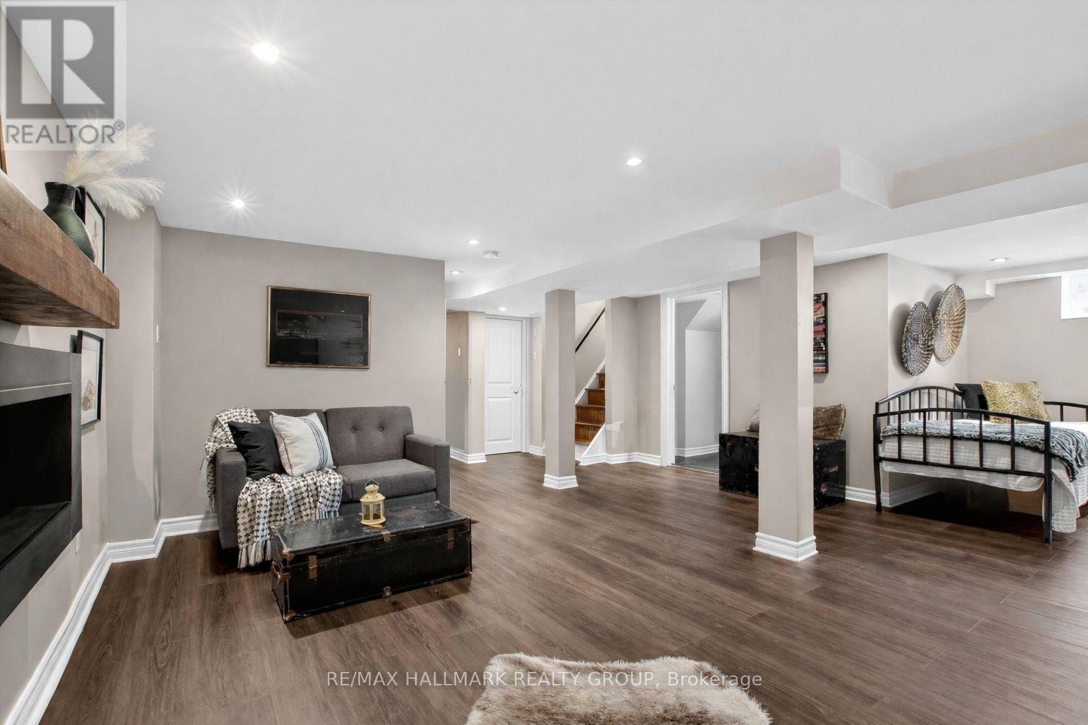 2401 Magnus Avenue, Ottawa, Ontario  K1G 1J7 - Photo 27 - X12884274