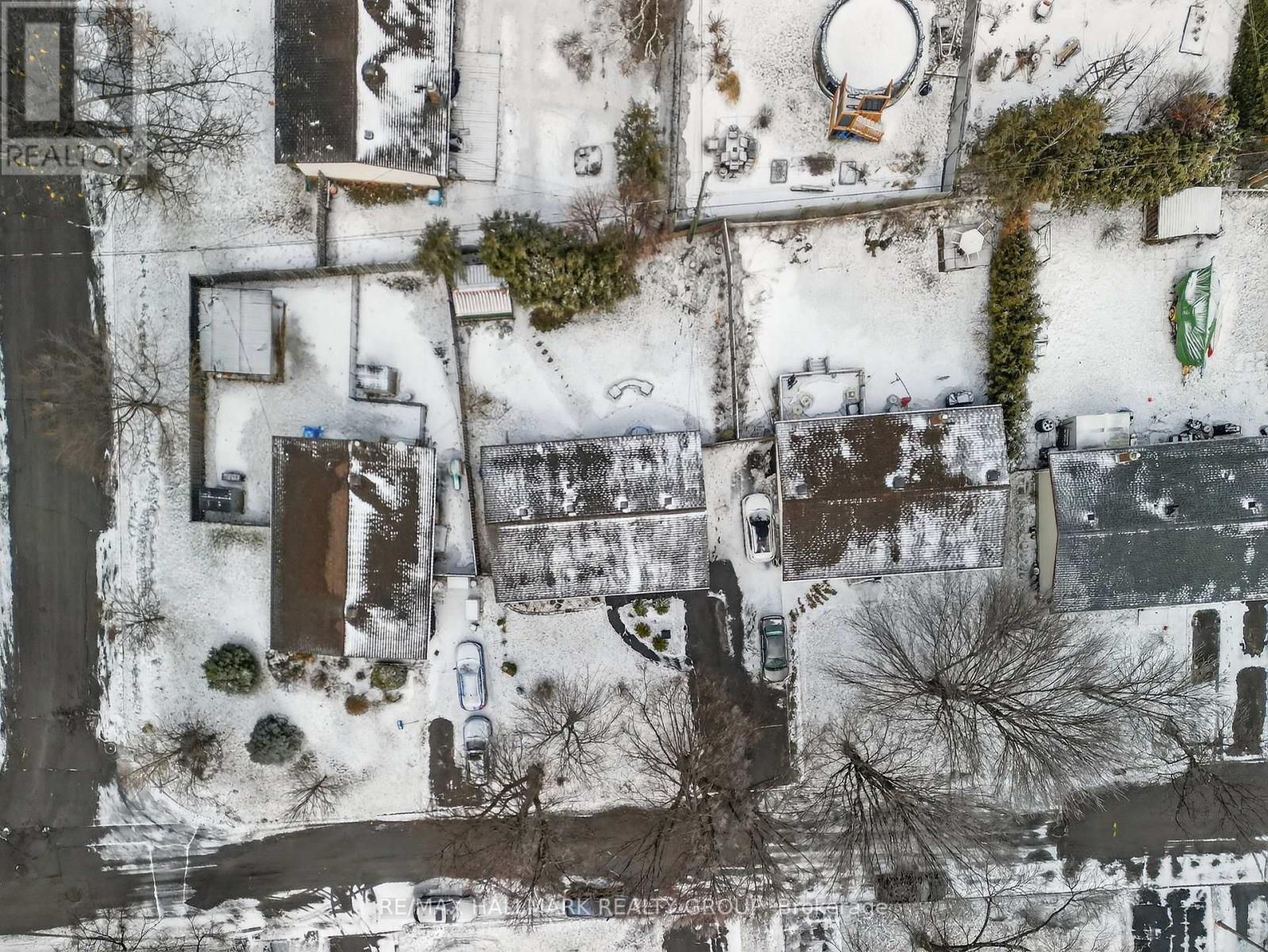 2401 Magnus Avenue, Ottawa, Ontario  K1G 1J7 - Photo 47 - X12884274