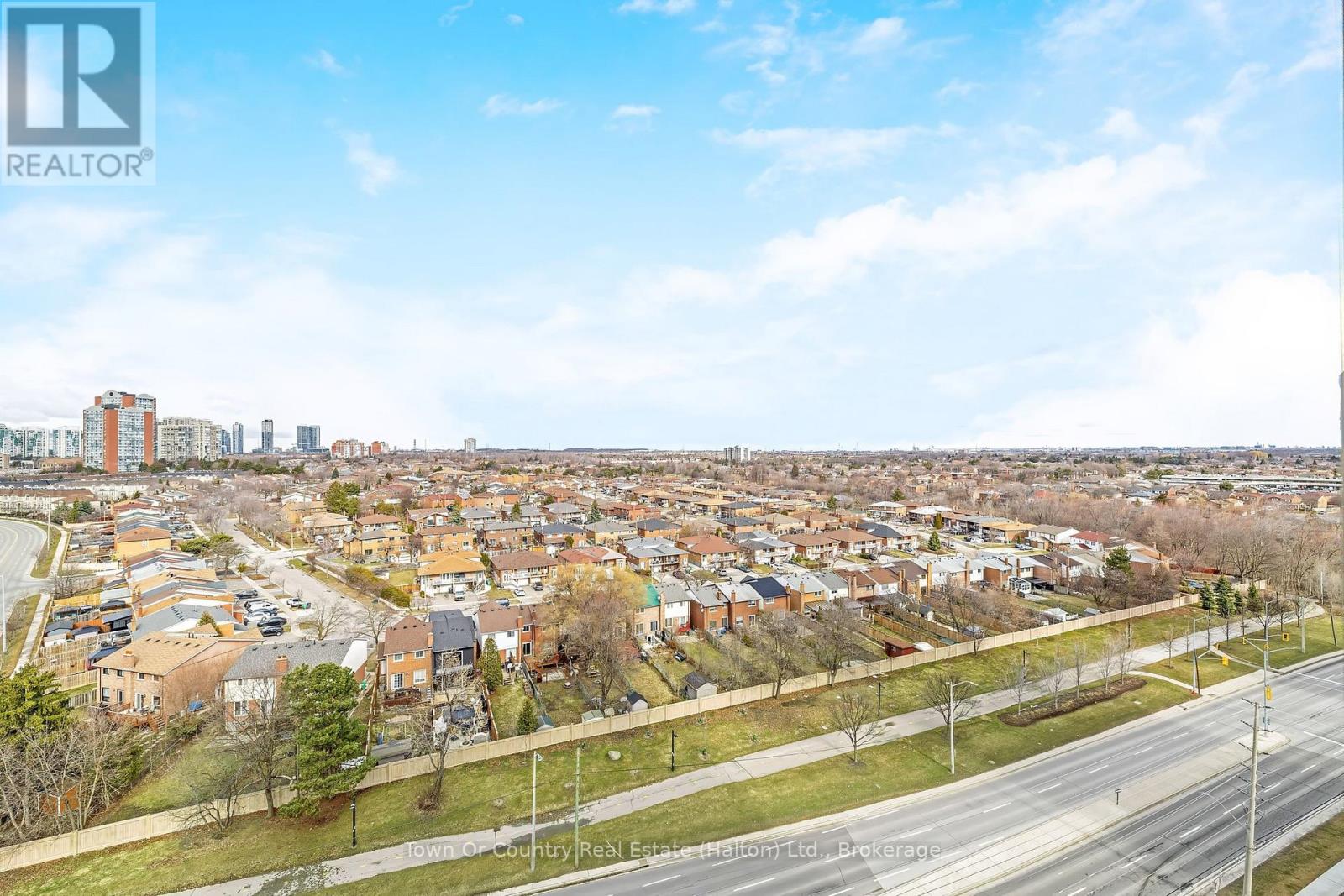 200 Burnhamthorpe Road E, Mississauga, Ontario  L5A 4L4 - Photo 9 - W12884278