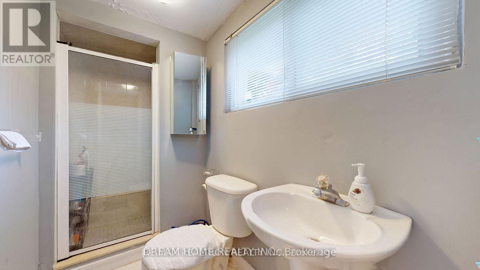 24 Morewood Crescent, Toronto, Ontario M2K 1L7 - Photo 14 - C12884252