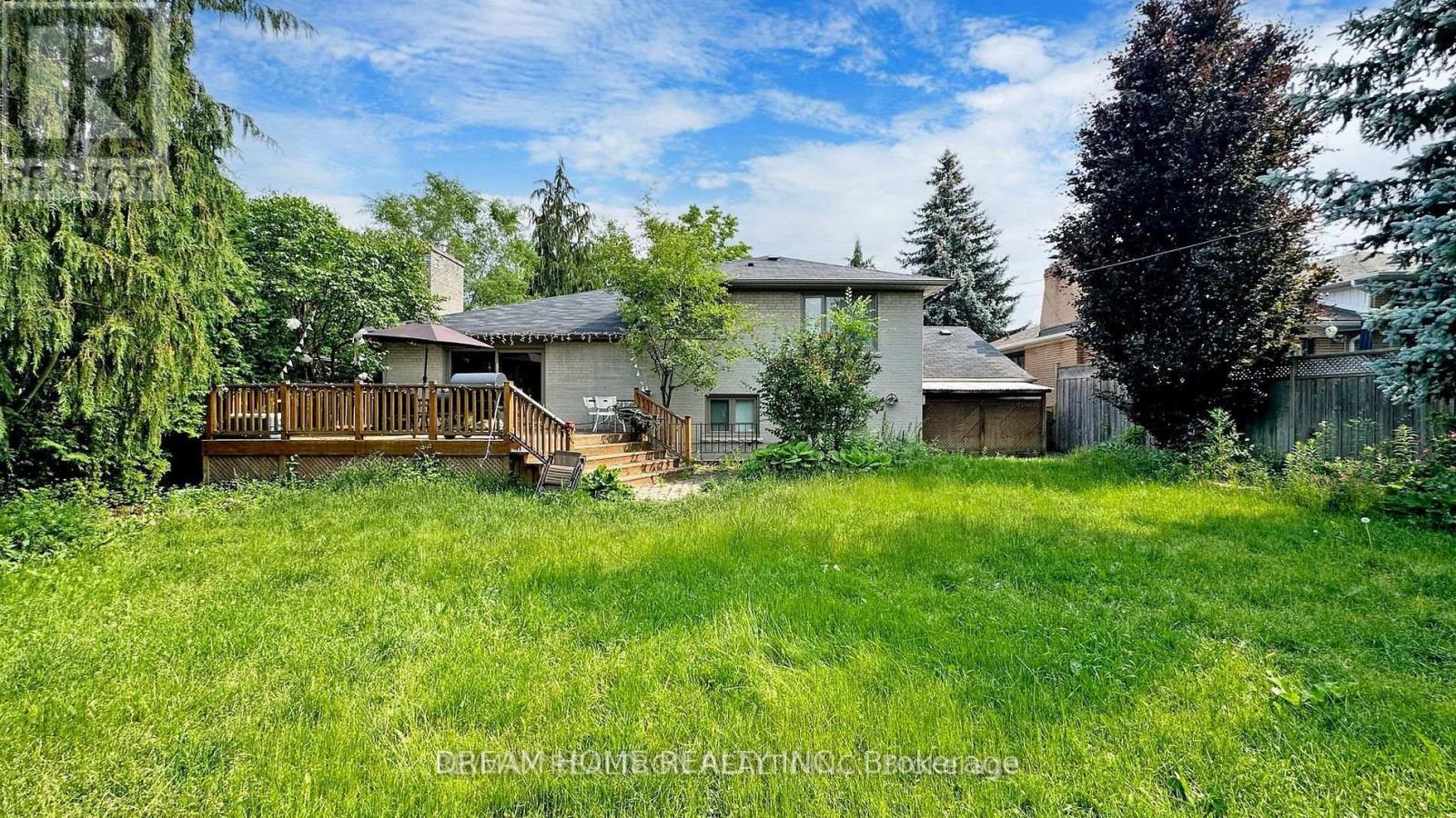 24 Morewood Crescent, Toronto, Ontario M2K 1L7 - Photo 15 - C12884252