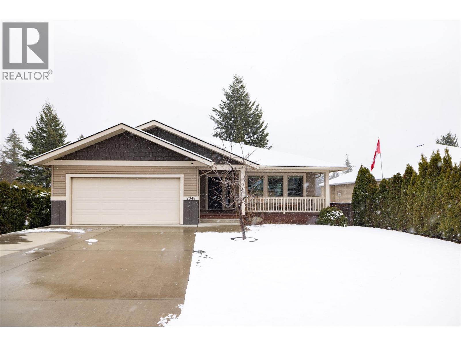 2049 Skyview Crescent, Lumby, British Columbia  V0E 2G0 - Photo 39 - 10379308