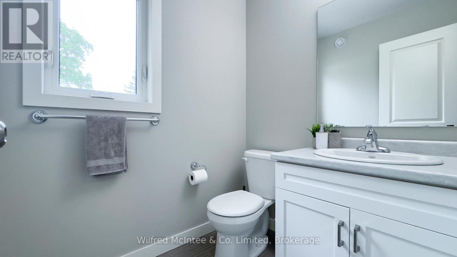 270 Albert Street, Huron East, Ontario  N0G 1H0 - Photo 17 - X12884240