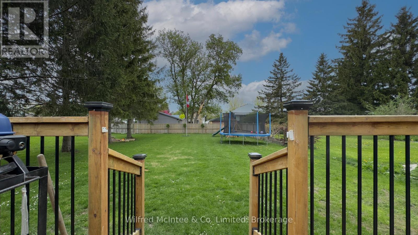 270 Albert Street, Huron East, Ontario  N0G 1H0 - Photo 25 - X12884240