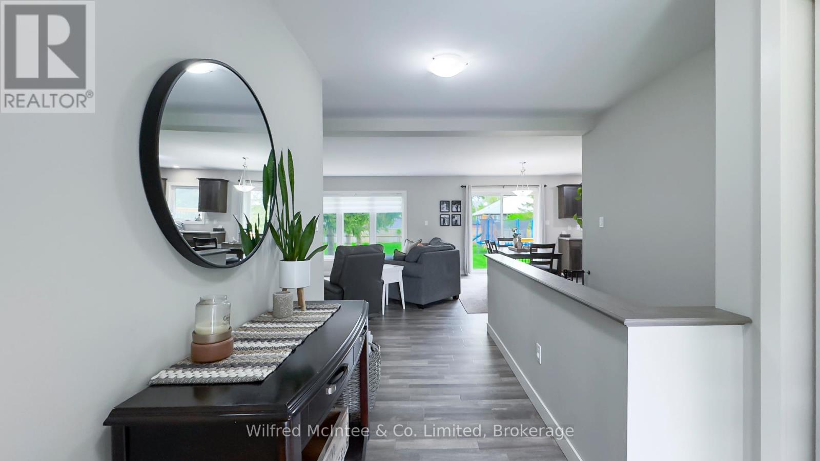 270 Albert Street, Huron East, Ontario  N0G 1H0 - Photo 3 - X12884240