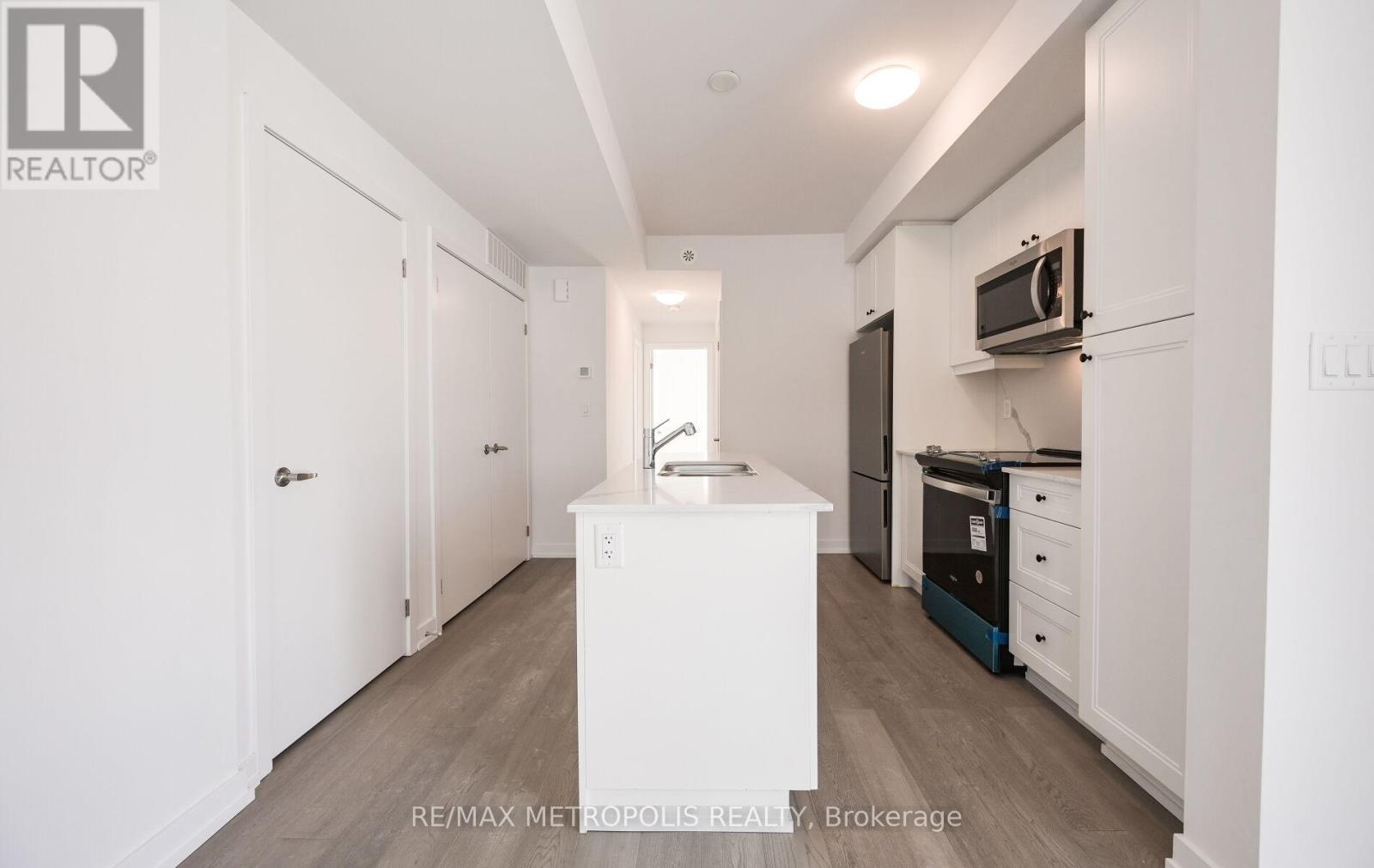 113 - 51 Jefferson Side Road, Richmond Hill, Ontario  L4E 1M1 - Photo 10 - N12884246