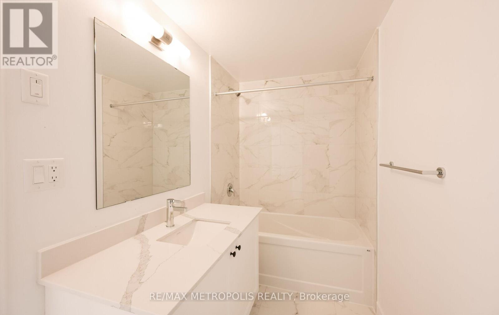 113 - 51 Jefferson Side Road, Richmond Hill, Ontario  L4E 1M1 - Photo 28 - N12884246