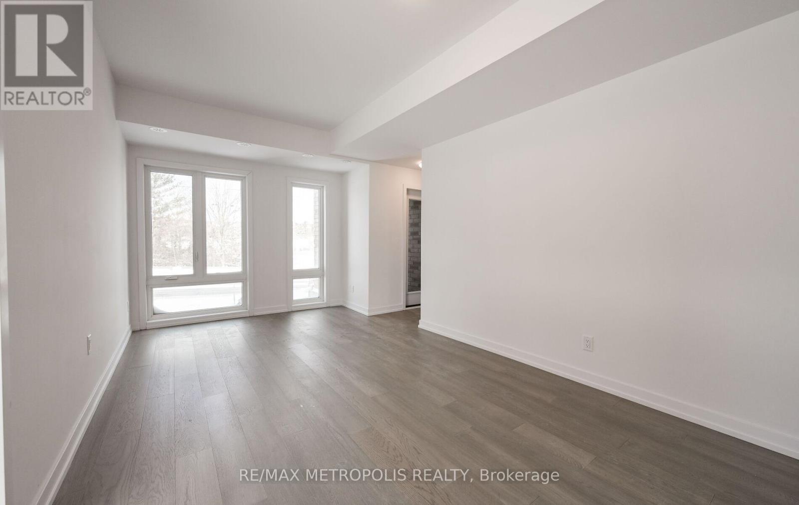 113 - 51 Jefferson Side Road, Richmond Hill, Ontario  L4E 1M1 - Photo 6 - N12884246