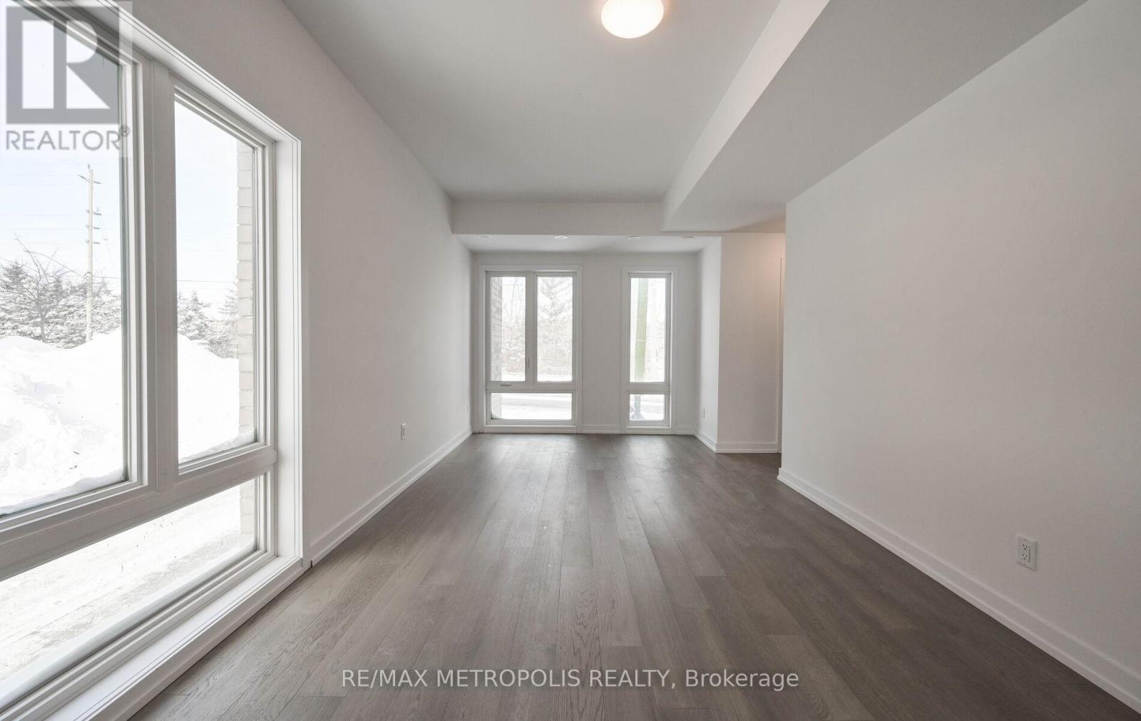 113 - 51 Jefferson Side Road, Richmond Hill, Ontario  L4E 1M1 - Photo 7 - N12884246