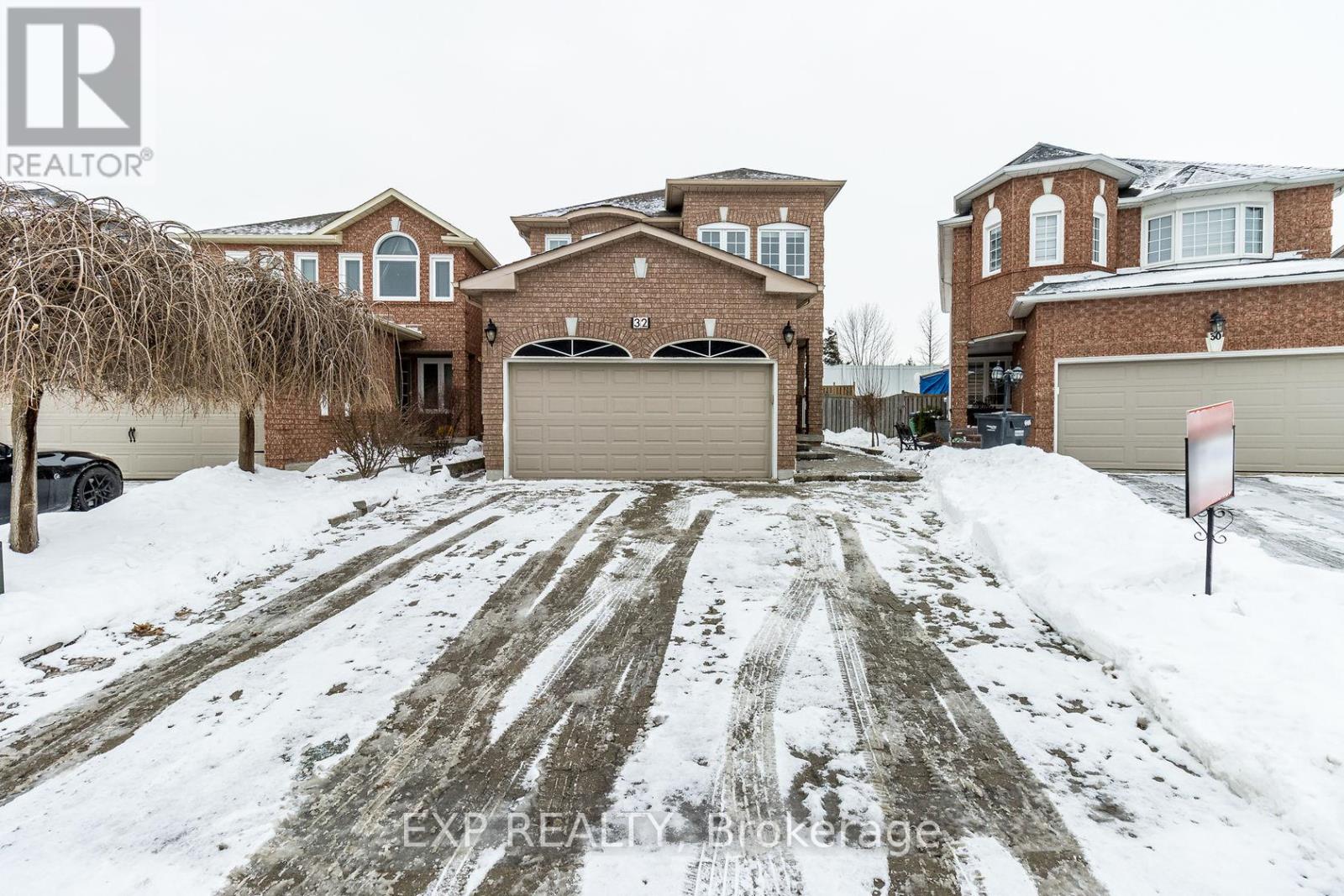 32 PAVIN CRESCENT, Caledon, Ontario