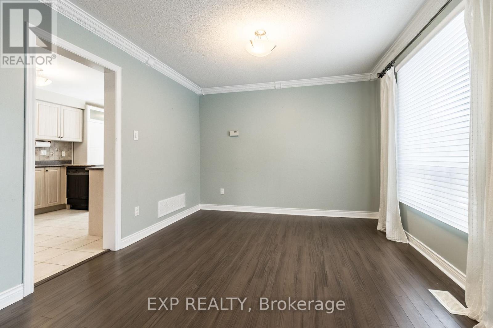 32 Pavin Crescent, Caledon, Ontario  L7E 1W9 - Photo 6 - W12884250