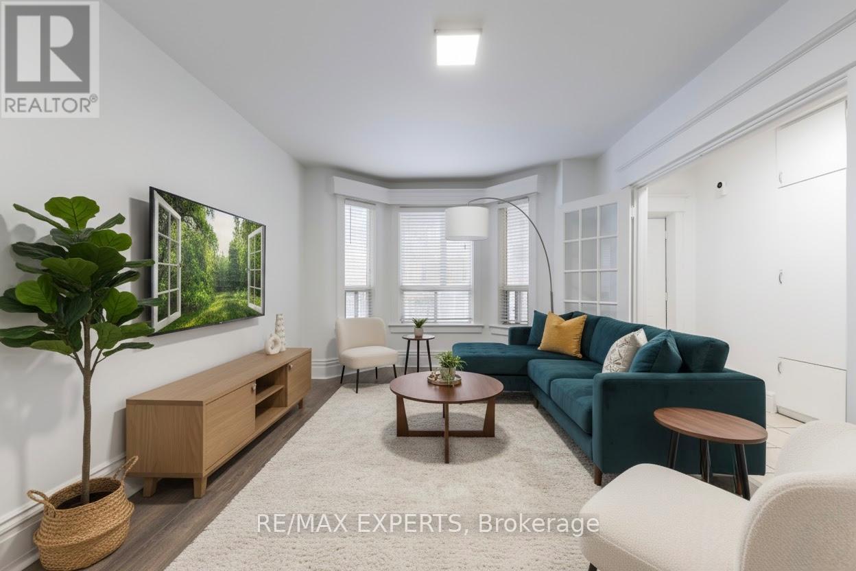 730 Indian Road, Toronto, Ontario  M6P 2E3 - Photo 3 - W12884258