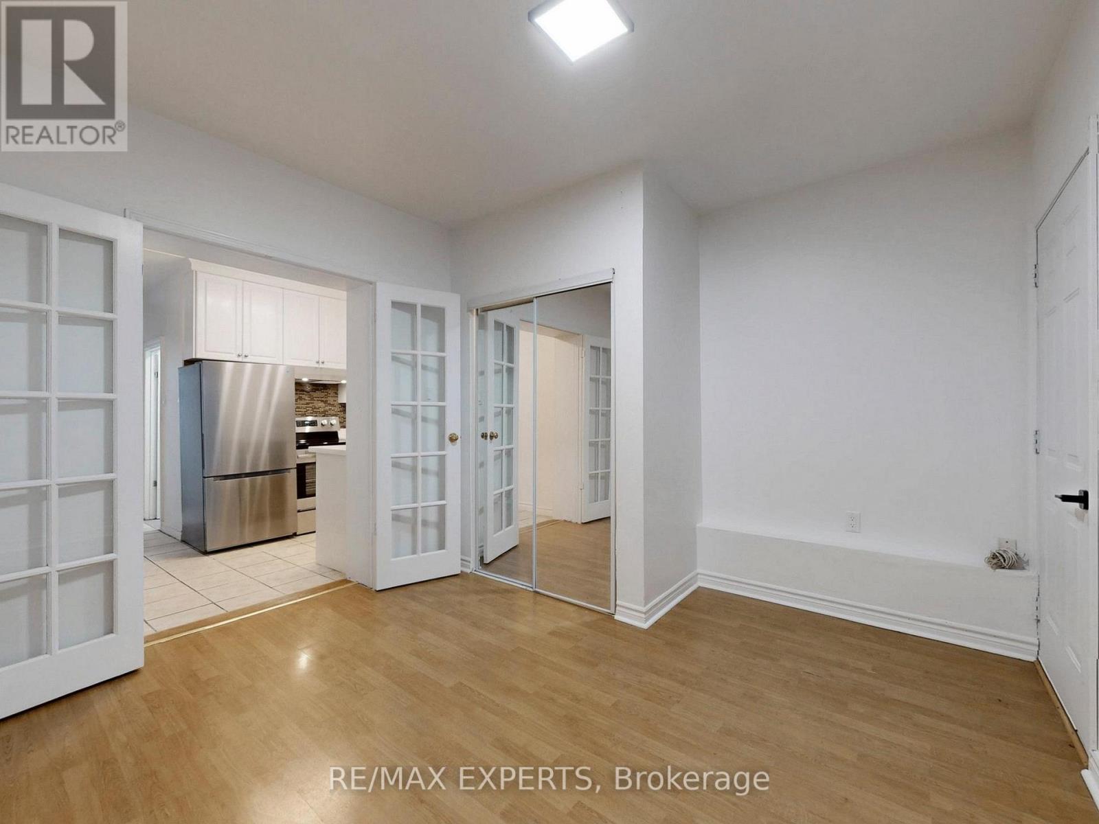 730 Indian Road, Toronto, Ontario  M6P 2E3 - Photo 9 - W12884258