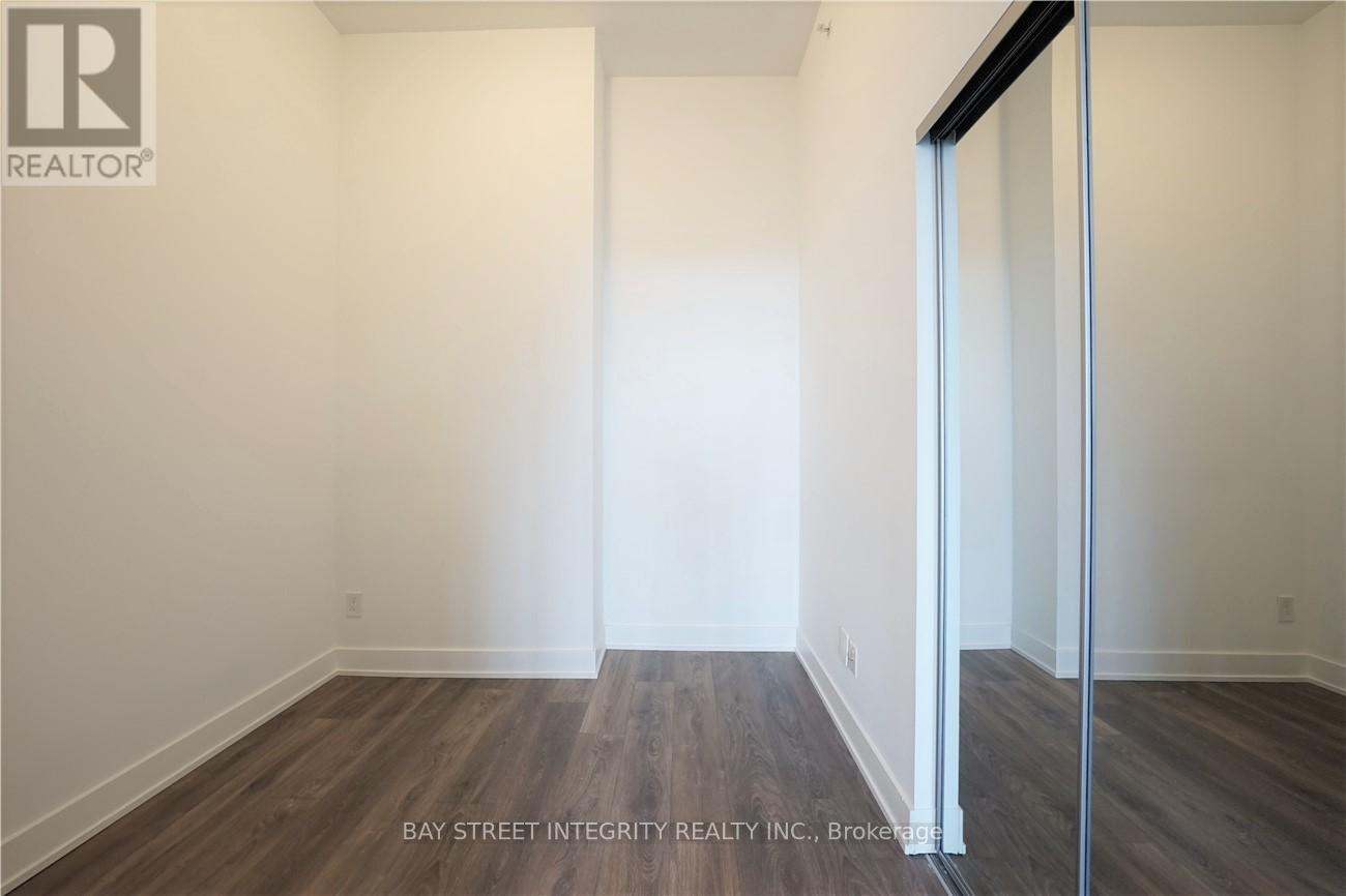 225 - 2485 Taunton Road, Oakville, Ontario  L6H 3R8 - Photo 3 - W12884260