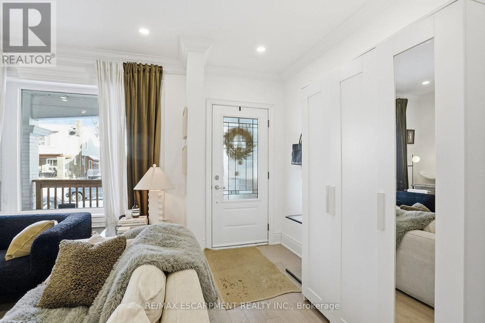 110 Kensington Avenue S, Hamilton, Ontario  L8M 3H3 - Photo 5 - X12884268