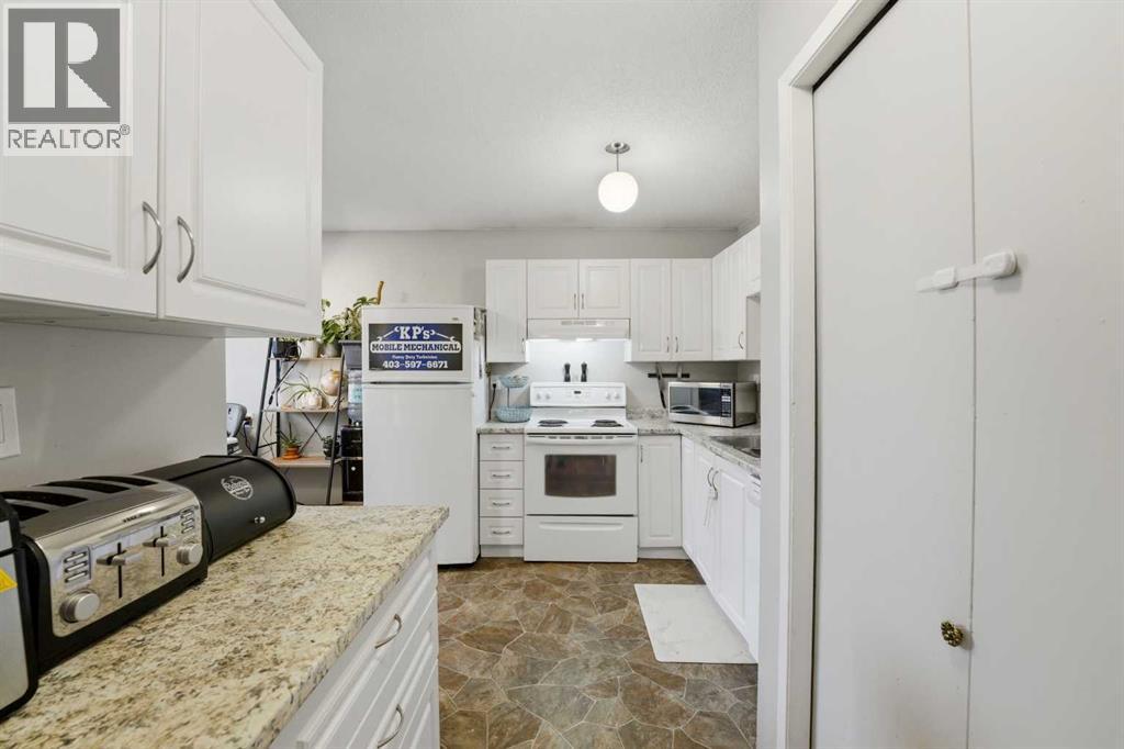 15 Gibson Close, Red Deer, Alberta  T4P 2Z3 - Photo 14 - A2293505