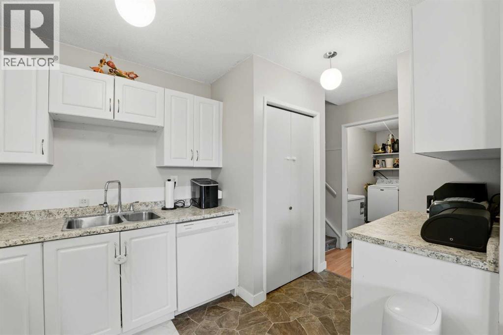 15 Gibson Close, Red Deer, Alberta  T4P 2Z3 - Photo 15 - A2293505