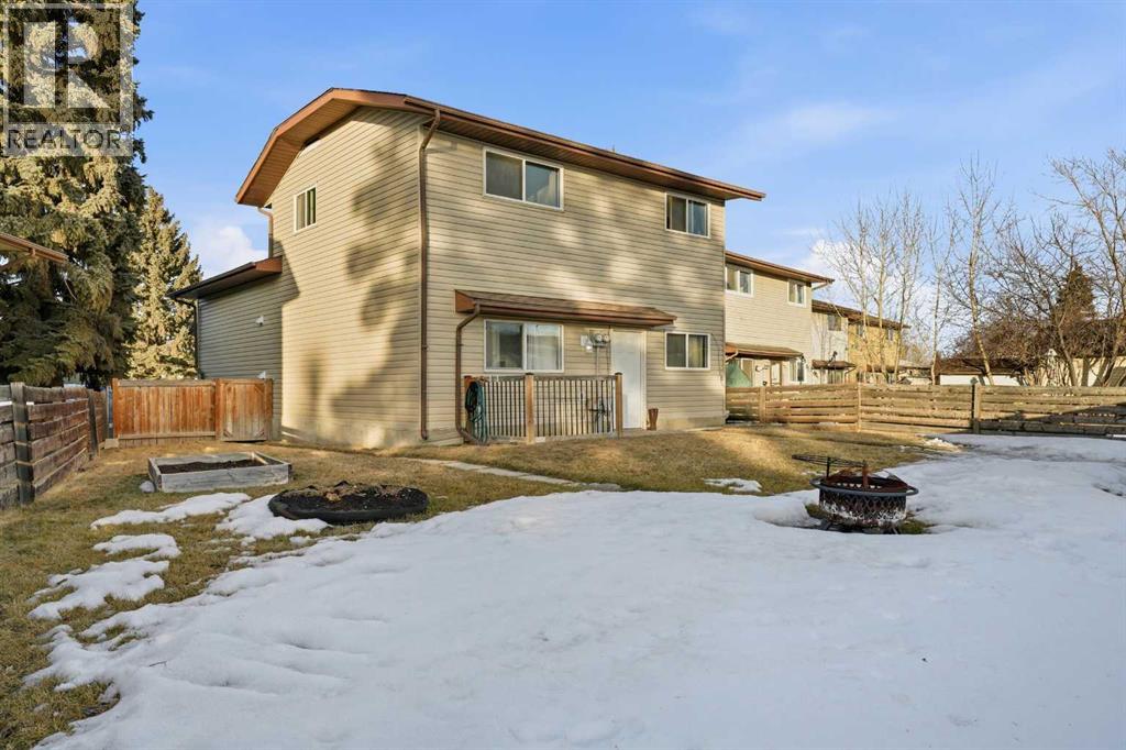 15 Gibson Close, Red Deer, Alberta  T4P 2Z3 - Photo 5 - A2293505