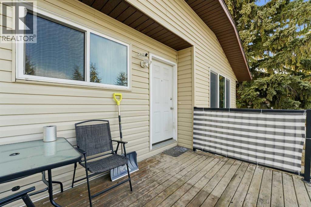 15 Gibson Close, Red Deer, Alberta  T4P 2Z3 - Photo 3 - A2293505