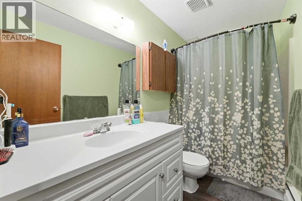 15 Gibson Close, Red Deer, Alberta  T4P 2Z3 - Photo 30 - A2293505