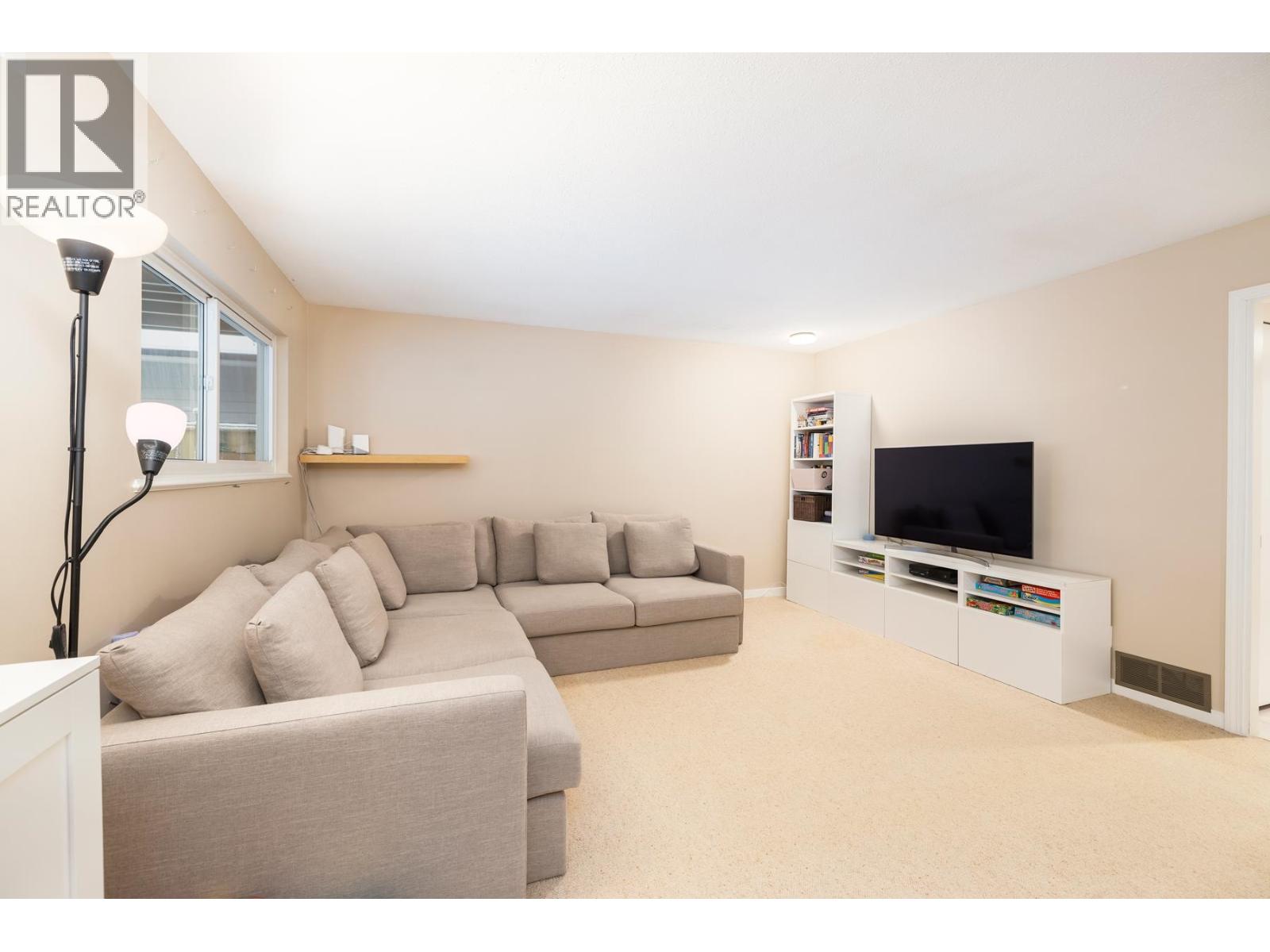 3985 Frames Place, North Vancouver, British Columbia  V7G 2M5 - Photo 29 - R3098776