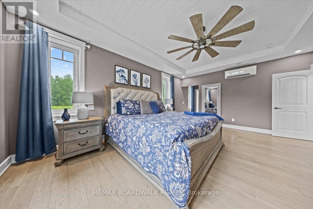 2440 Emmett Road, Ottawa, Ontario  K4C 1S1 - Photo 17 - X12657382