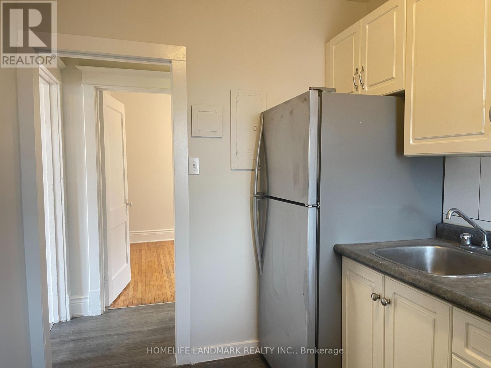 3 - 985 Main Street E, Hamilton, Ontario  L8M 1N3 - Photo 6 - X12884290