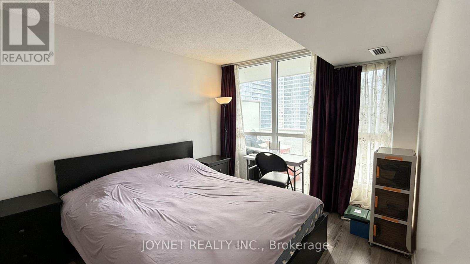 2111 - 75 Queens Wharf Road, Toronto, Ontario  M5V 0J8 - Photo 5 - C12878158