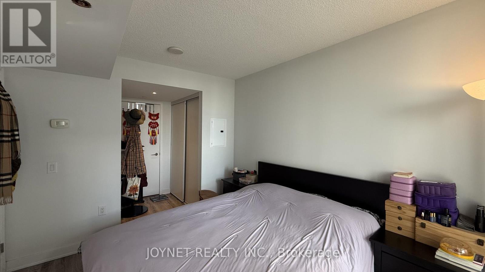 2111 - 75 Queens Wharf Road, Toronto, Ontario  M5V 0J8 - Photo 6 - C12878158