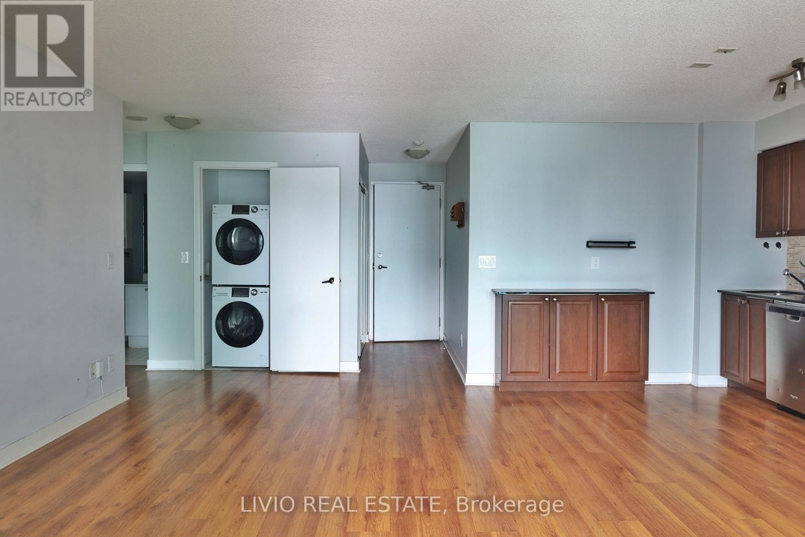 2101 - 155 Legion Road N, Toronto, Ontario  M8Y 0A7 - Photo 12 - W12841158