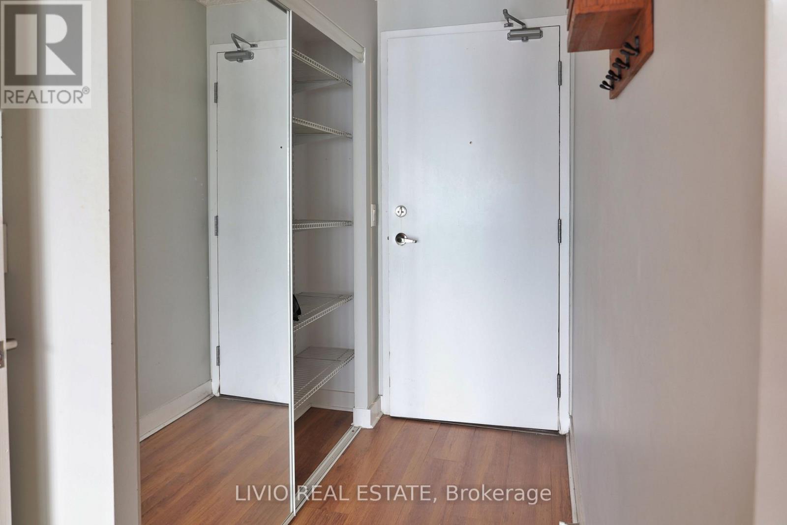 2101 - 155 Legion Road N, Toronto, Ontario  M8Y 0A7 - Photo 9 - W12841158