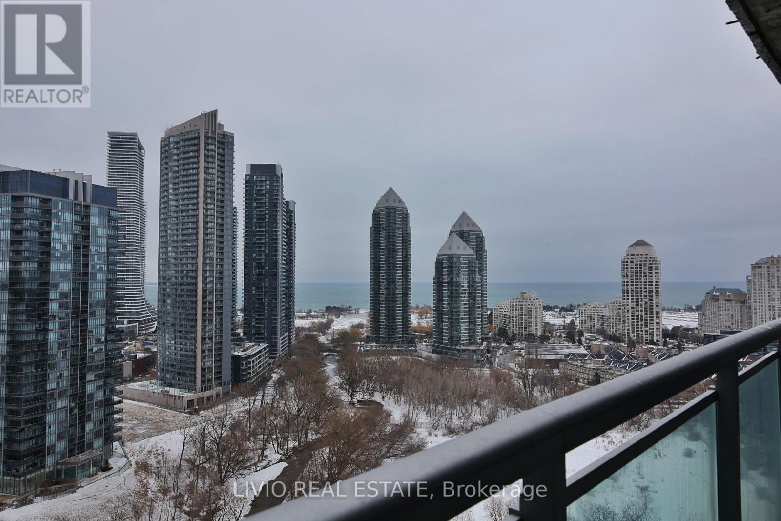 2101 - 155 Legion Road N, Toronto, Ontario  M8Y 0A7 - Photo 6 - W12841158