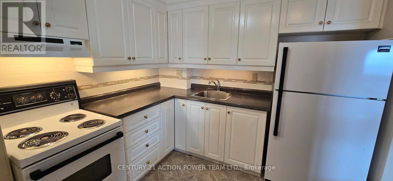 1106 - 915 Elmsmere Road, Ottawa, Ontario  K1J 8H8 - Photo 6 - X12884318