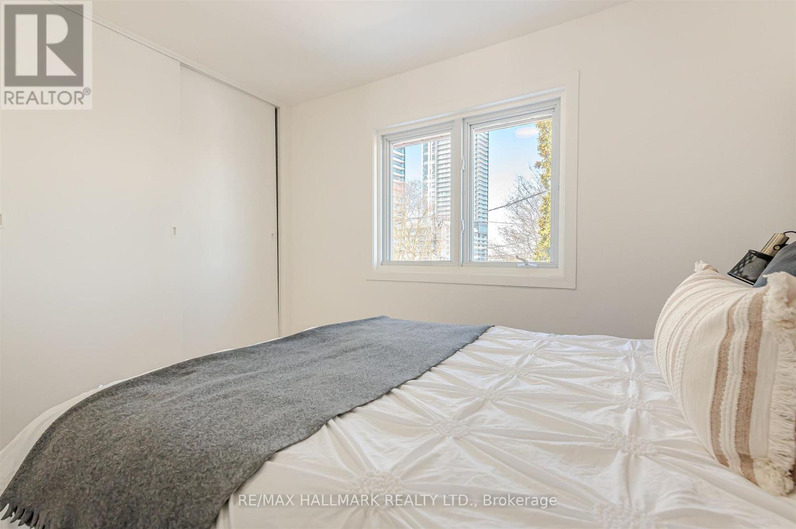 16 Burdock Lane, Toronto, Ontario  M3C 2G5 - Photo 16 - C12884302