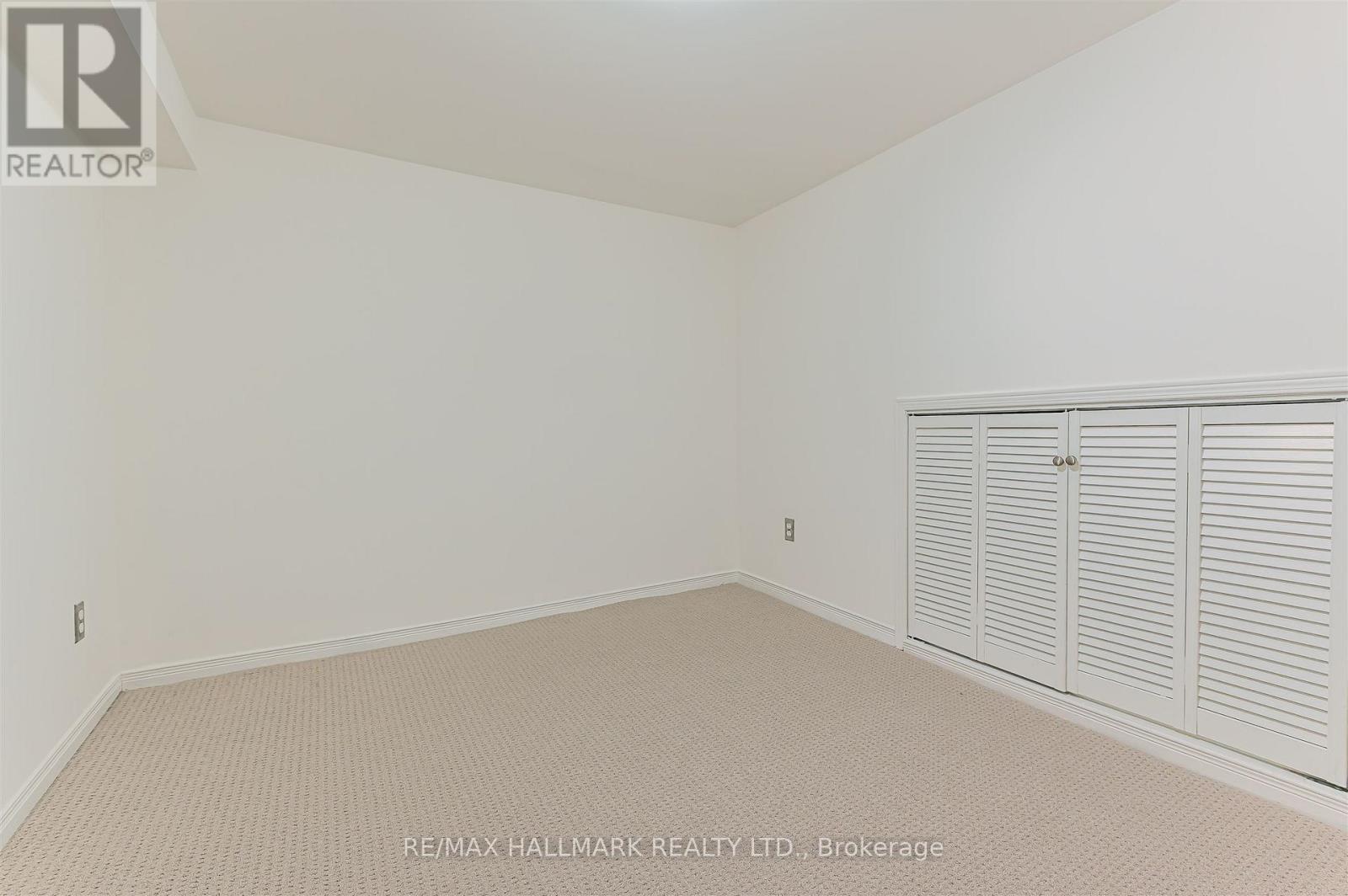 16 Burdock Lane, Toronto, Ontario  M3C 2G5 - Photo 23 - C12884302