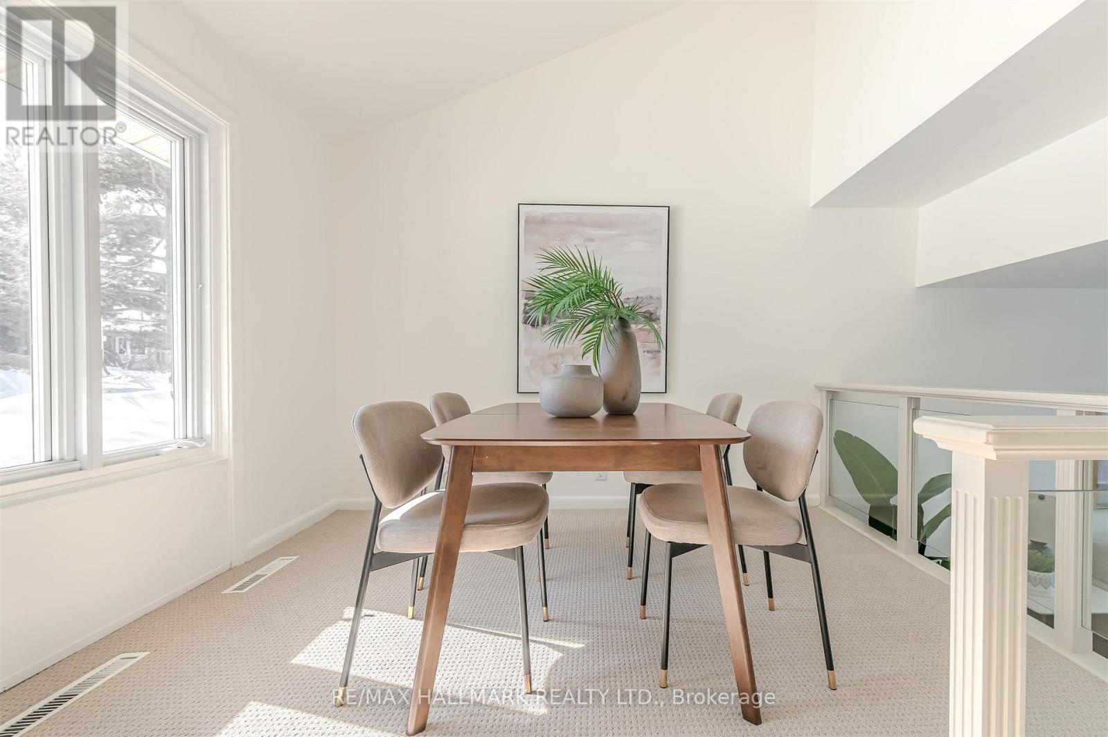 16 Burdock Lane, Toronto, Ontario  M3C 2G5 - Photo 7 - C12884302