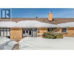 16 BURDOCK LANE, Toronto, Ontario