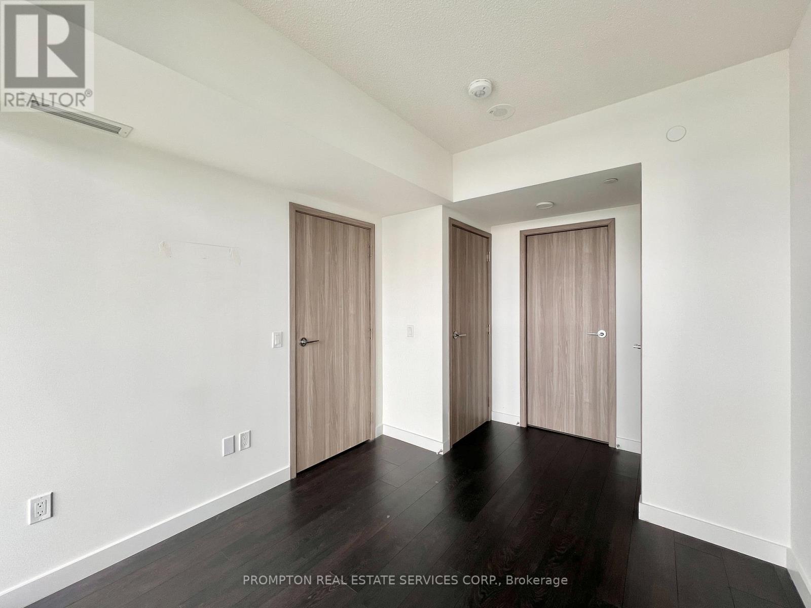 4501 - 1 Concord Cityplace Way, Toronto, Ontario  M5V 0X3 - Photo 21 - C12884312