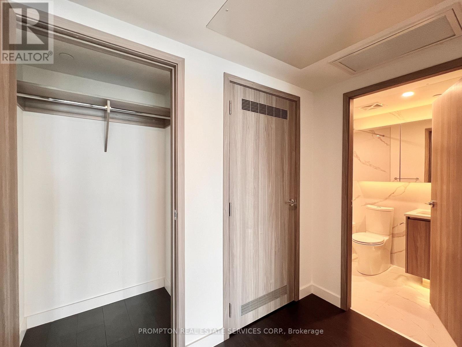 4501 - 1 Concord Cityplace Way, Toronto, Ontario  M5V 0X3 - Photo 26 - C12884312