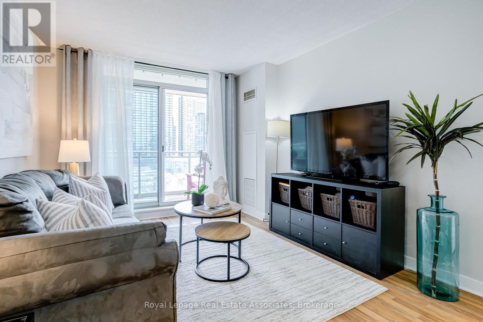 1002 - 50 Lynn Williams Street, Toronto, Ontario  M6K 3R9 - Photo 12 - C12884332