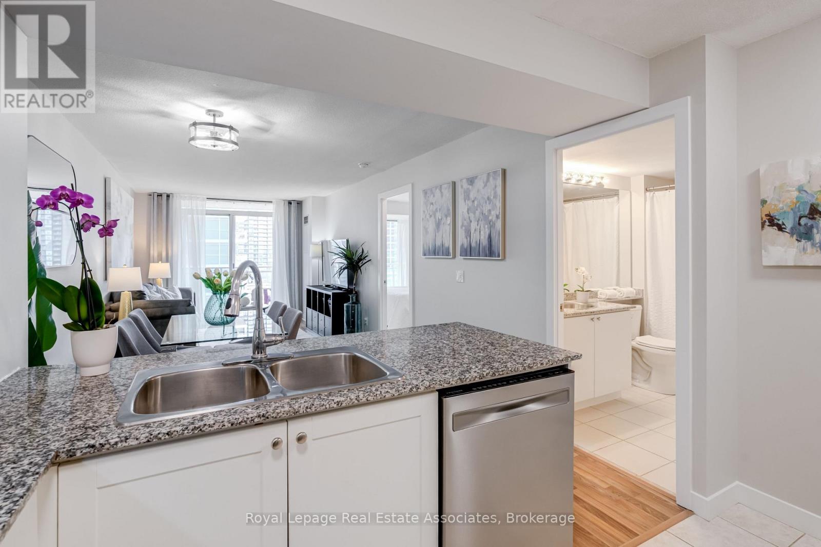 1002 - 50 Lynn Williams Street, Toronto, Ontario  M6K 3R9 - Photo 7 - C12884332