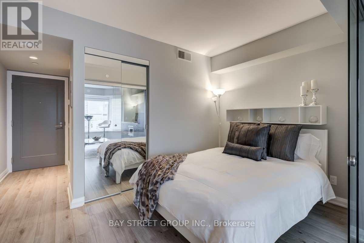 1905 - 155 Yorkville Avenue, Toronto, Ontario  M5R 1C4 - Photo 11 - C12884334