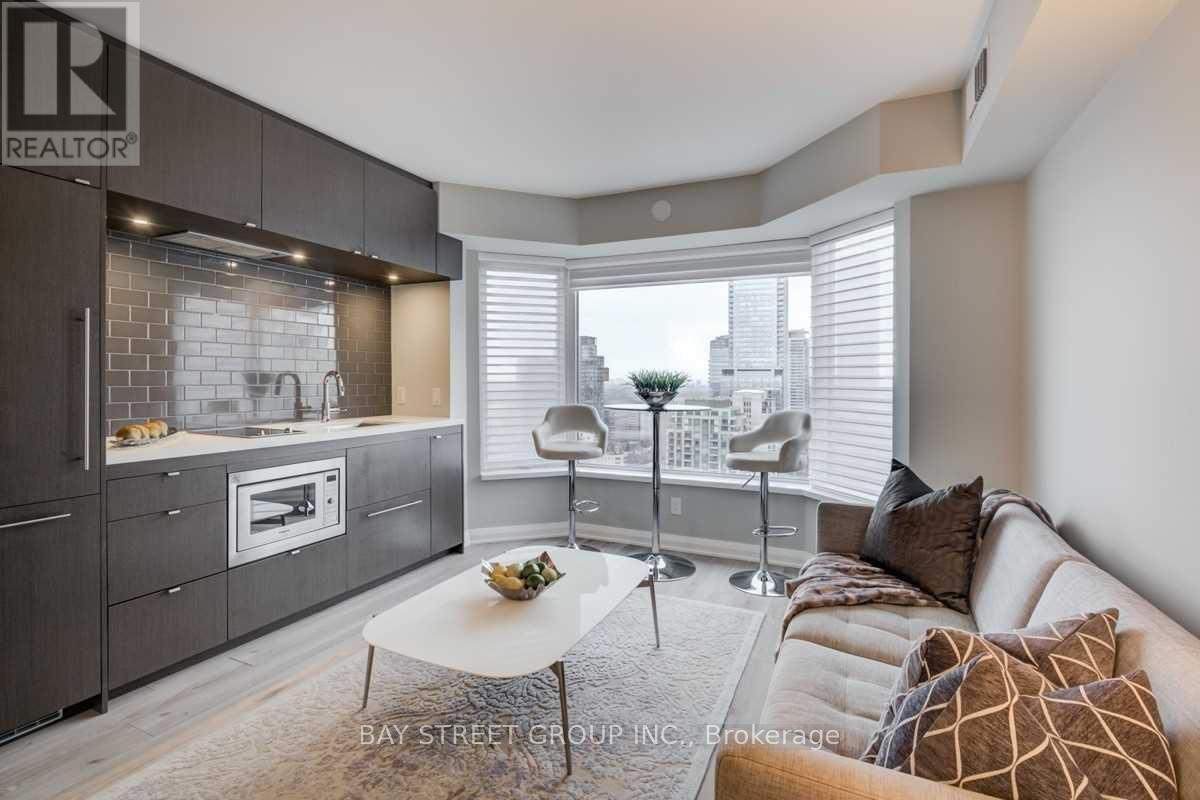 1905 - 155 Yorkville Avenue, Toronto, Ontario  M5R 1C4 - Photo 2 - C12884334